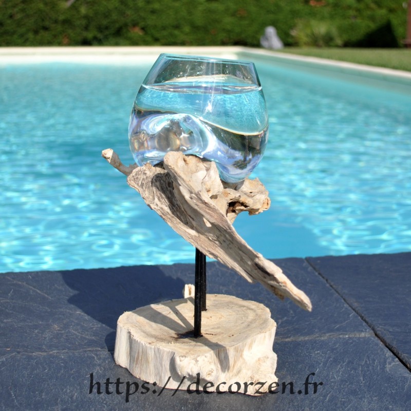 Verre à duo ou vase en verre soufflé et coulé en fusion sur le bois, le verre est amovible pour le laver Verre à duo ou vase en verre soufflé et coulé en fusion sur le bois, le verre est amovible pour le laver