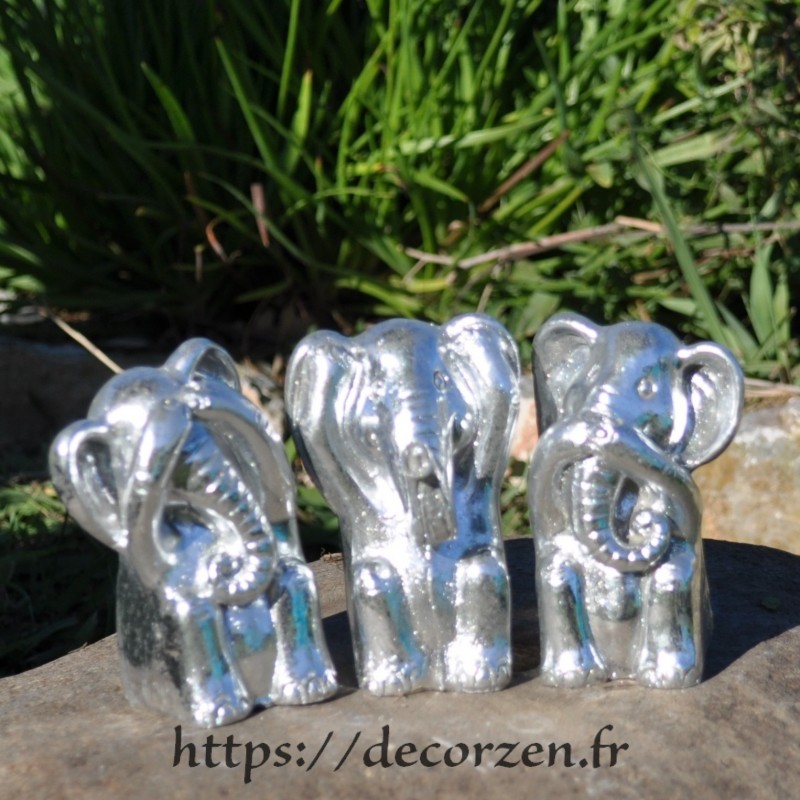 3 éléphants de la sagesse, je ne dis rien, je ne sais, rien, je ne vois rien, je n'entend rien; typique des adeptes de Buddha 3 éléphants de la sagesse, je ne dis rien, je ne sais, rien, je ne vois rien, je n'entend rien; typique des adeptes de Buddha