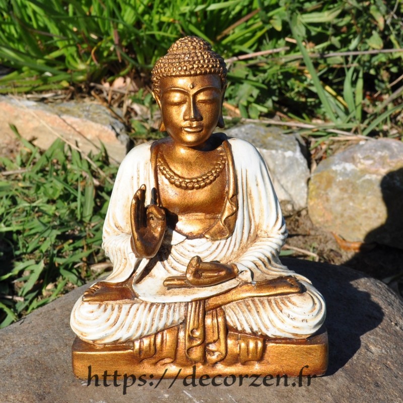 Statuette de Buddha, du Bouda, de Bouddha en résine peinte à la main Statuette de Buddha, du Bouda, de Bouddha en résine peinte à la main