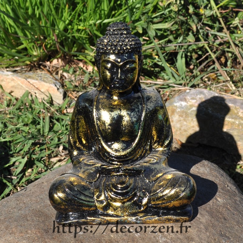 Statuette de Buddha, du Bouda, de Bouddha en résine peinte à la main Statuette de Buddha, du Bouda, de Bouddha en résine peinte à la main