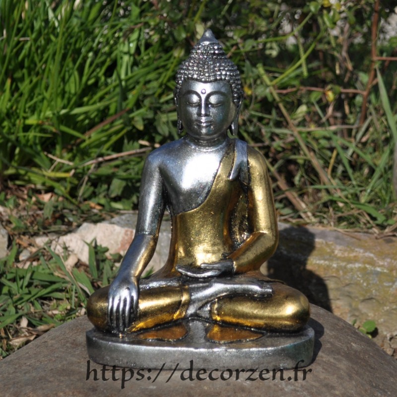 Statuette de Buddha, du Bouda, de Bouddha en résine peinte à la main Statuette de Buddha, du Bouda, de Bouddha en résine peinte à la main