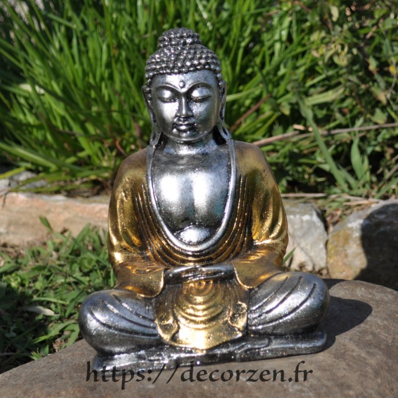 Statuette de Buddha, du Bouda, de Bouddha en résine peinte à la main Statuette de Buddha, du Bouda, de Bouddha en résine peinte à la main