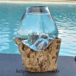 Verre à cocktail ou  vase en verre recyclé soufflé en fusion sur du bois flotté, le vase est amovible pour le lavage