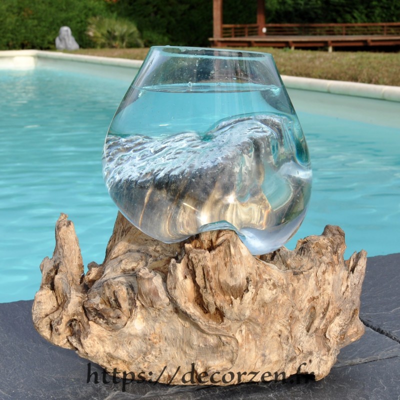Verre à punch ou vase en verre recyclé soufflé en fusion sur du bois flotté, le vase est amovible Verre à punch ou vase en verre recyclé soufflé en fusion sur du bois flotté, le vase est amovible