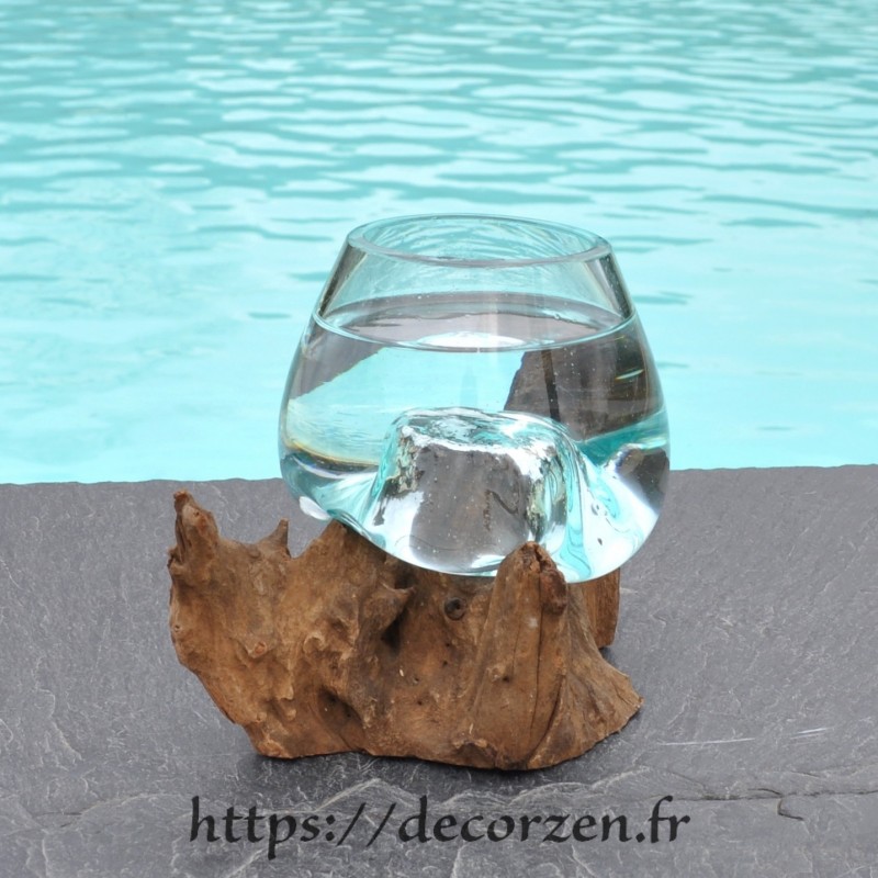 Verre à cocktail ou vase en verre recyclé soufflé à la bouche en fusion sur du bois flotté, le vase est amovible pour le lavage Verre à cocktail ou vase en verre recyclé soufflé à la bouche en fusion sur du bois flotté, le vase est amovible pour le lavage
