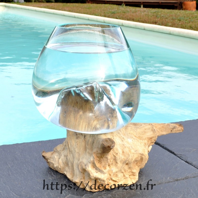 Verre à cocktail ou vase en verre recyclé soufflé en fusion sur du bois flotté, le vase est amovible pour le lavage Verre à cocktail ou vase en verre recyclé soufflé en fusion sur du bois flotté, le vase est amovible pour le lavage