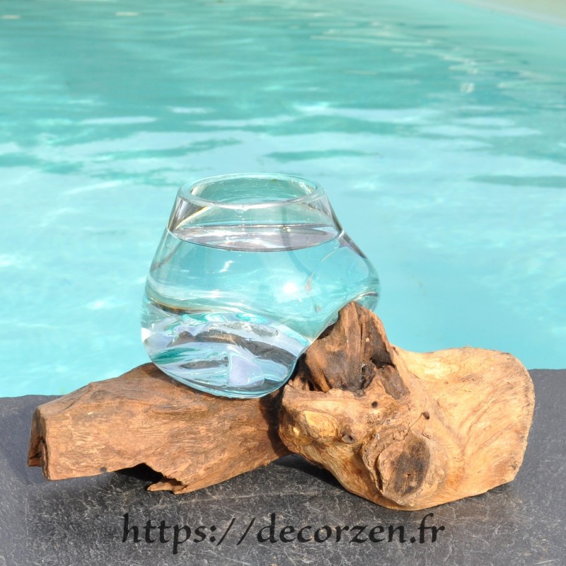 Verre à cocktail ou vase en verre recyclé soufflé à la bouche en fusion sur du bois flotté, le vase est amovible pour le lavage Verre à cocktail ou vase en verre recyclé soufflé à la bouche en fusion sur du bois flotté, le vase est amovible pour le lavage