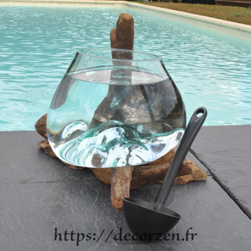 bol à cocktail ou vase en verre recyclé soufflé en fusion sur du bois flotté, le vase est amovible pour le laver bol à cocktail ou vase en verre recyclé soufflé en fusion sur du bois flotté, le vase est amovible pour le laver