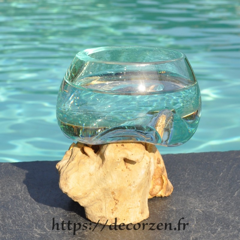 Verre à cocktail ou vase en verre recyclé soufflé à la bouche en fusion sur du bois flotté, le vase est amovible pour le laver Verre à cocktail ou vase en verre recyclé soufflé à la bouche en fusion sur du bois flotté, le vase est amovible pour le laver