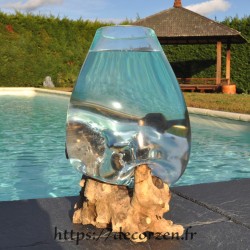 Aquarium ou  vase en verre recyclé soufflé à la bouche en fusion sur du bois flotté, le vase est amovible pour le lavage.