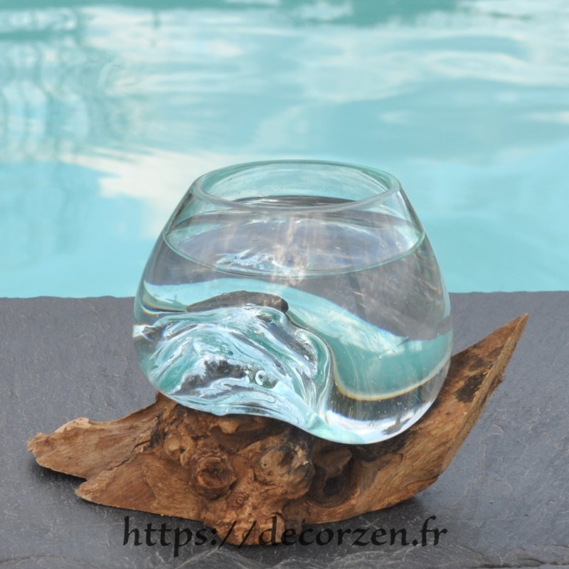 Verre à duo ou vase en verre recyclé soufflé et coulé à la bouche en fusion sur du bois flotté, le vase est amovible Verre à duo ou vase en verre recyclé soufflé et coulé à la bouche en fusion sur du bois flotté, le vase est amovible