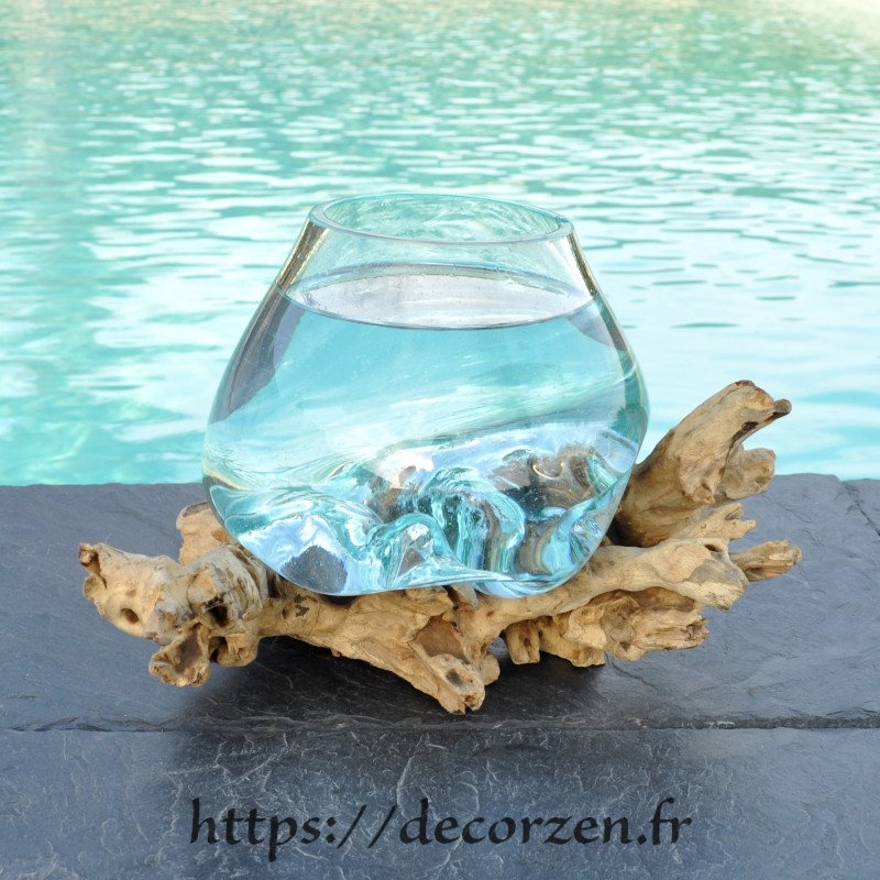 Verre à cocktail ou vase en verre recyclé soufflé en fusion sur du bois flotté, le vase est amovible pour le laver Verre à cocktail ou vase en verre recyclé soufflé en fusion sur du bois flotté, le vase est amovible pour le laver