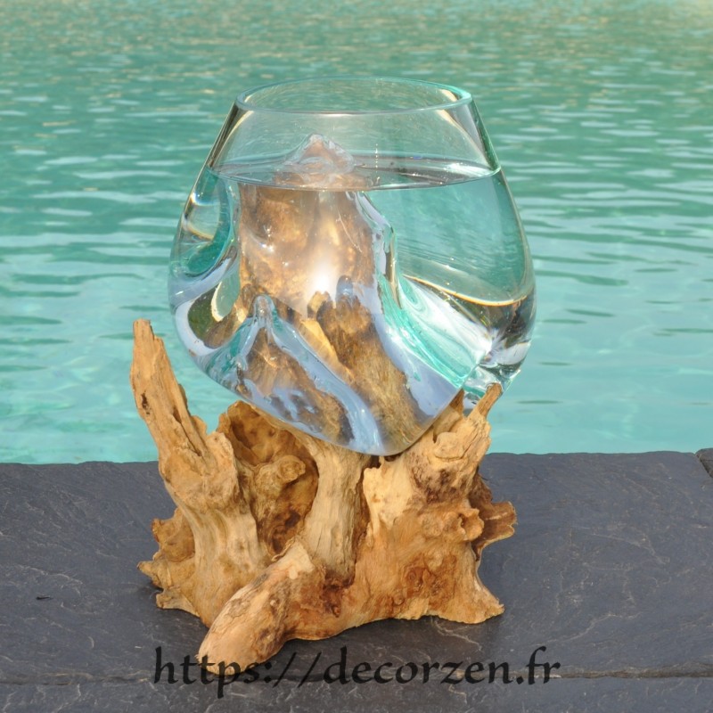 Verre à cocktail ou vase en verre recyclé soufflé en fusion sur du bois flotté, le vase est amovible pour le laver Verre à cocktail ou vase en verre recyclé soufflé en fusion sur du bois flotté, le vase est amovible pour le laver