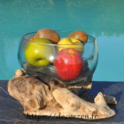 Coupe à fruits ou panière à pain en verre recyclé soufflé à la bouche en fusion sur du bois flotté.