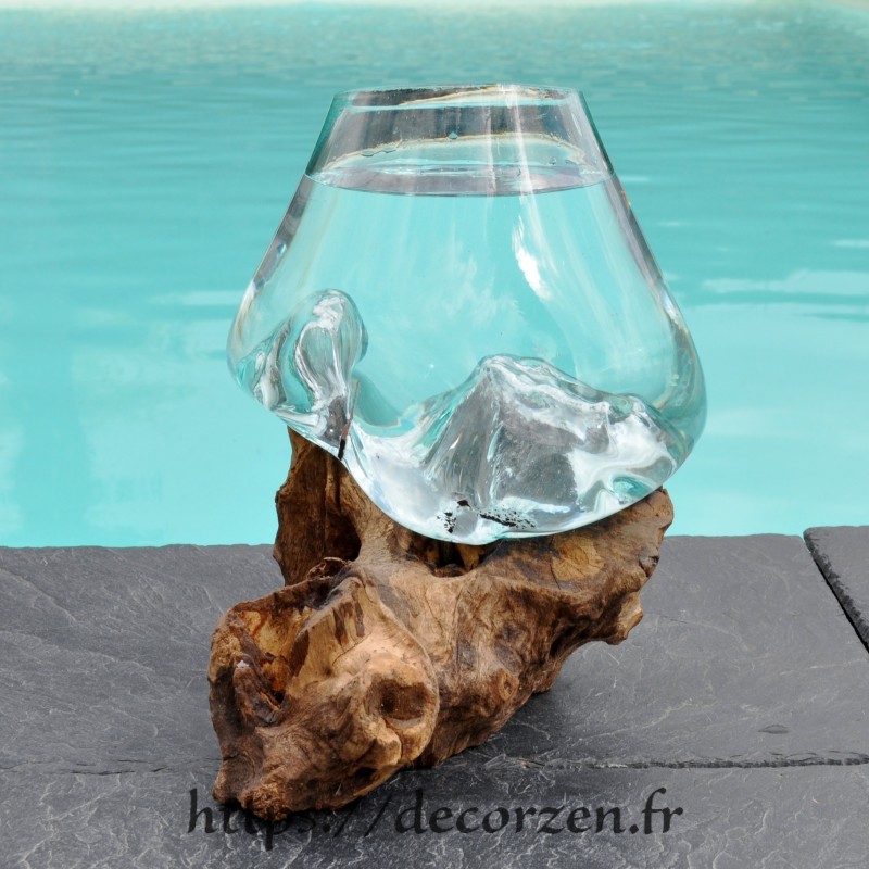 Verre à cocktail ou vase en verre recyclé soufflé en fusion sur du bois flotté, le vase est amovible Verre à cocktail ou vase en verre recyclé soufflé en fusion sur du bois flotté, le vase est amovible