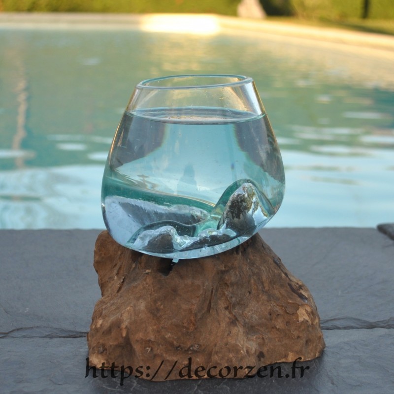 Verre à duo ou vase en verre recyclé soufflé sur du bois flotté, le vase est amovible pour le laver en machine Verre à duo ou vase en verre recyclé soufflé sur du bois flotté, le vase est amovible pour le laver en machine