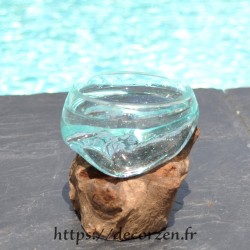 Terrarium ou ramequin apéro en verre soufflé en  à la bouche sur du bois.