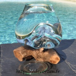 Verre à punch ou  vase en verre recyclé soufflé en fusion sur du bois flotté, le vase est amovible pour le laver