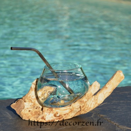 Verre à cognac ou vase en verre recyclé soufflé à la bouche en fusion sur du bois flotté, le vase est amovible pour le lavage Verre à cognac ou vase en verre recyclé soufflé à la bouche en fusion sur du bois flotté, le vase est amovible pour le lavage