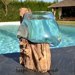 Bol à cocktail ou vase en verre recyclé soufflé en fusion sur du bois flotté, le vase est amovible pour le laver