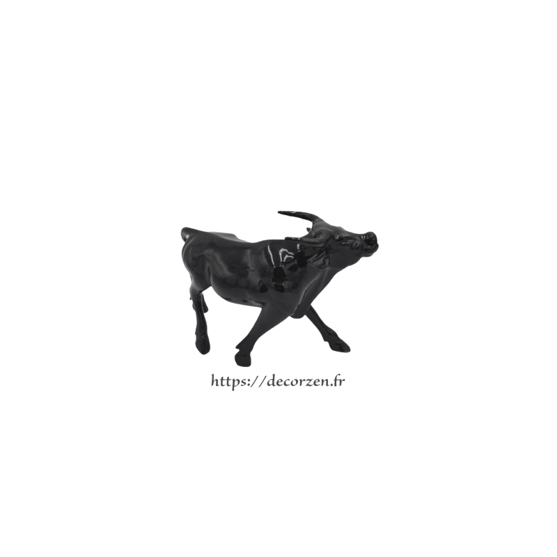 Toro noir en résine