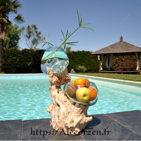 1 vase et 1 saladier en verre recyclé soufflé en fusion directement sur du bois flotté, les vases sont amovibles pour les laver 1 vase et 1 saladier en verre recyclé soufflé en fusion directement sur du bois flotté, les vases sont amovibles pour les laver