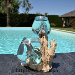 2 aquariums en verre recyclé soufflés en fusion directement sur du bois flotté, les verres sont amovibles pour le lavage