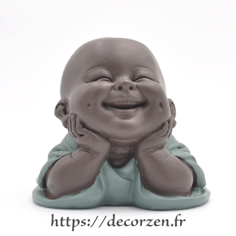 Joyeux bébé bouddha