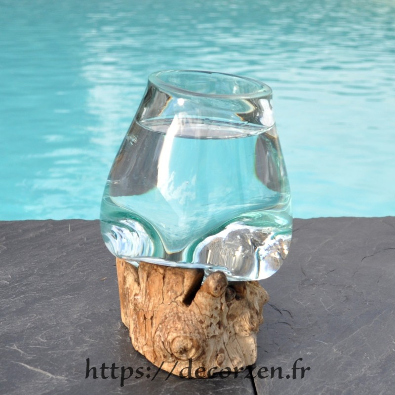 Verre à duo ou vase en verre recyclé soufflé à la bouche en fusion sur du bois flotté, le vase est amovible pour le laver