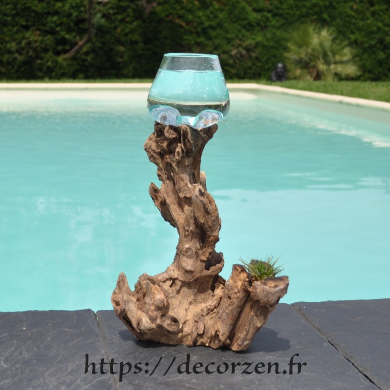 Verre à duo ou  petit vase en verre recyclé soufflé à la bouche et en fusion sur du bois flotté.