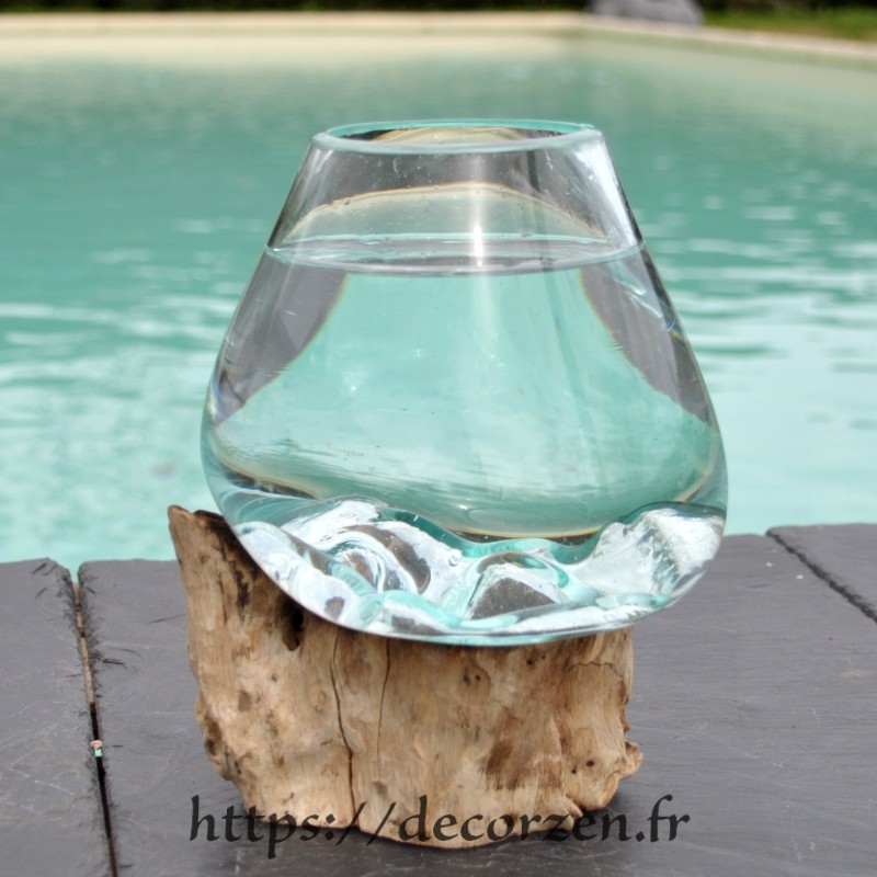 Verre à cocktail ou  vase en verre recyclé soufflé à la bouche en fusion sur du bois flotté, le vase est amovible pour le laver