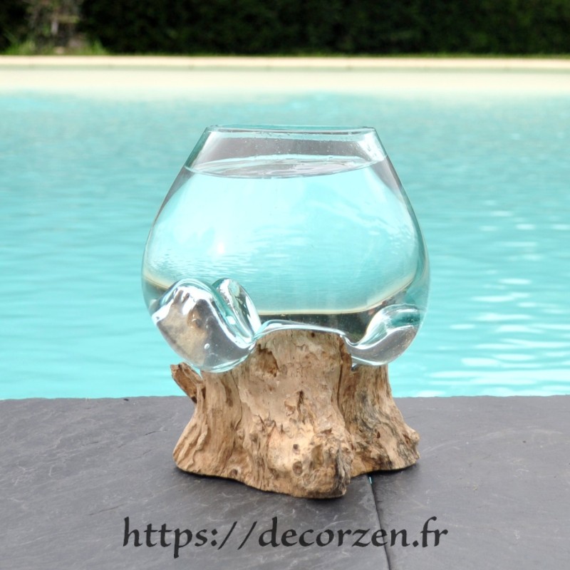 Verre à cocktail ou  vase en verre recyclé soufflé en fusion sur du bois flotté, le vase est amovible pour le laver