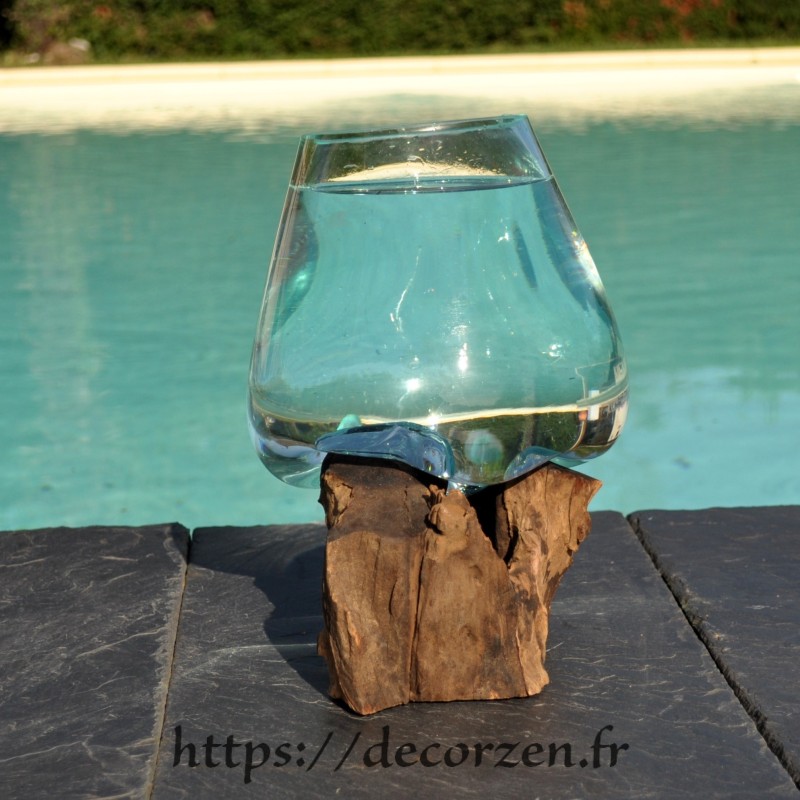 Verre à duo ou  vase en verre recyclé soufflé à la bouche en fusion sur du bois flotté, le vase est amovible pour le lavage