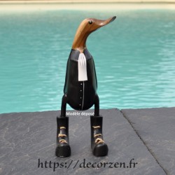 Canard en bois en robe d'avocat