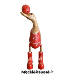 Canard en bois en joueur de basket
