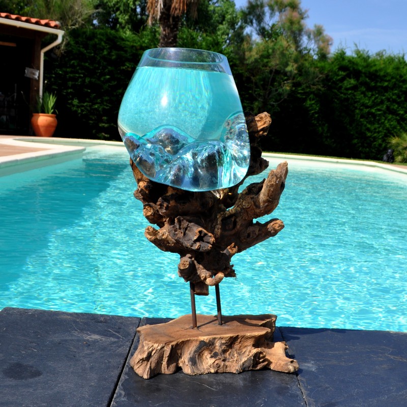 Verre recyclé soufflé en fusion sur du bois flotté, le verre est amovible pour le laver.