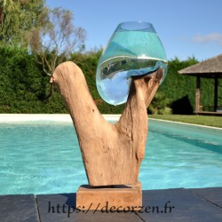 Aquarium ou gros vase en verre soufflé et moulé en fusion sur le bois, le verre est amovible