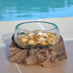 Saladier ou ramequin en verre recyclé soufflé coulé en fusion sur du bois flotté.