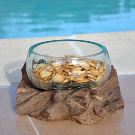Saladier ou ramequin en verre recyclé soufflé coulé en fusion sur du bois flotté.