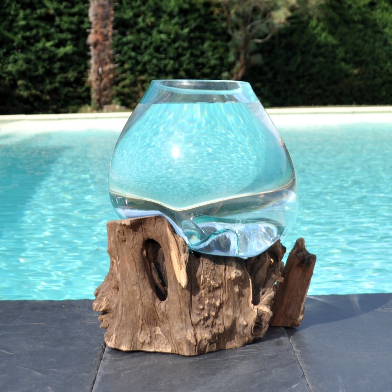 Aquarium ou  vase en verre recyclé soufflé à la bouche en fusion sur du bois flotté, le vase est amovible pour le lavage.