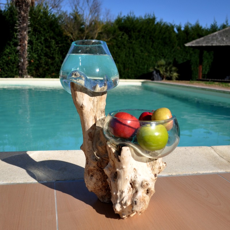 Un vase et un saladier en verre recyclé soufflé en fusion sur une même racine