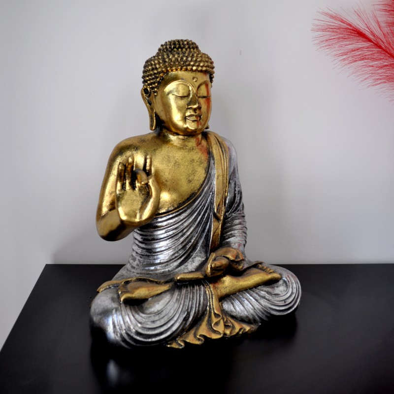 Buddha assis en résine