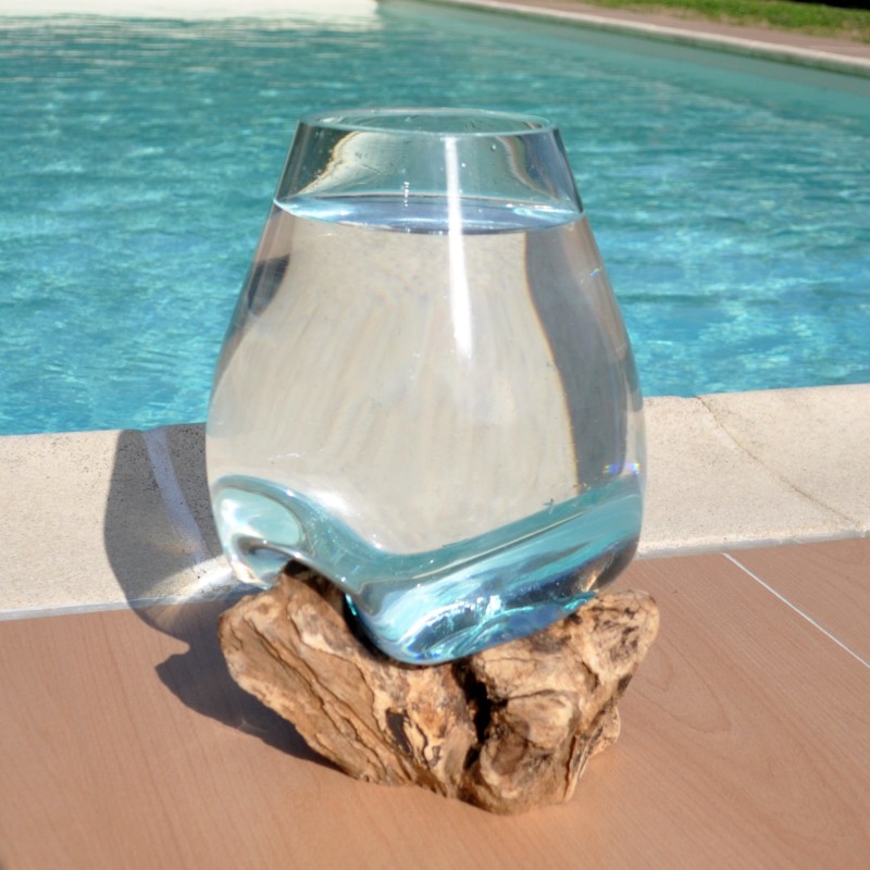Aquarium en verre recyclé soufflé à la bouche en fusion sur du bois flotté, le vase est amovible pour le laver.