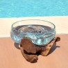 Saladier ou terrarium en verre recyclé soufflé à la bouche en fusion sur du bois flotté.