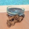 Saladier ou ramequin en verre recyclé soufflé à la bouche en fusion sur du bois flotté.