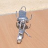Moto en pièces métalliques et fer recyclé dans le plus pur style déco industrielle