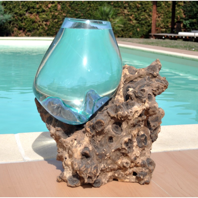 Aquarium ou  vase en verre recyclé soufflé à la bouche en fusion sur du bois flotté, le vase est amovible pour le lavage.